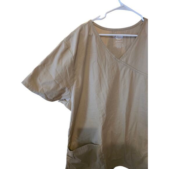 Dickies Scrub Top 3xl Womens Plus Size Medical Office Hospital V Neck Tan - Picture 2 of 4